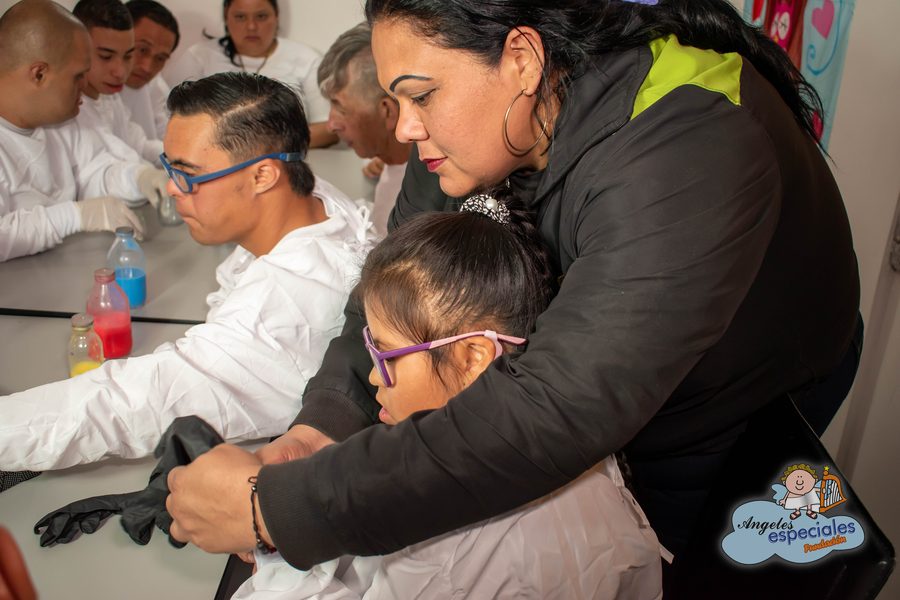 Actividad en una de las salas de aprendizaje